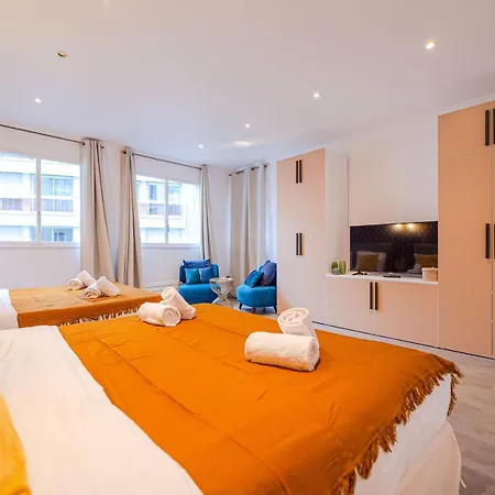 Luxury Flat- Eiffel Tower Apart Otel *