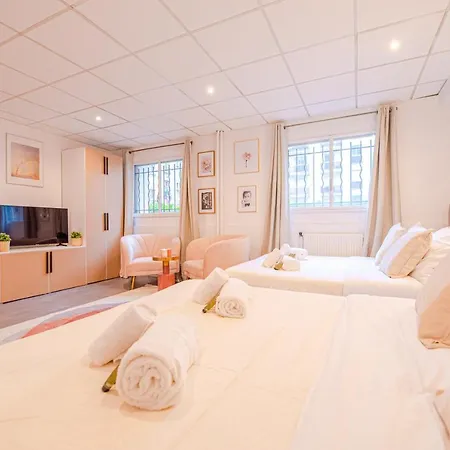 Luxury Flat- Eiffel Tower 公寓式酒店 巴黎